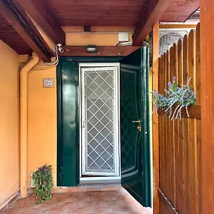  Ferienhaus Eleonora House