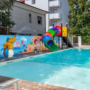 Filmare 3*, Riccione Włochy